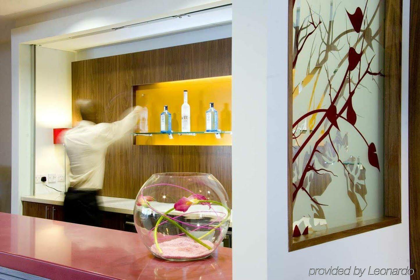 Отель London Luton Vale 3*